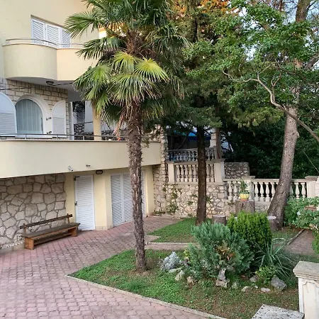 Lukas * Novi Vinodolski