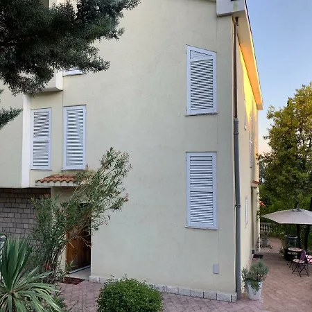 Lukas Apartmán Novi Vinodolski