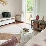 Lukas *