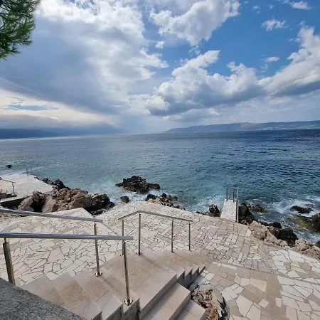 Lukas Apartamento Novi Vinodolski